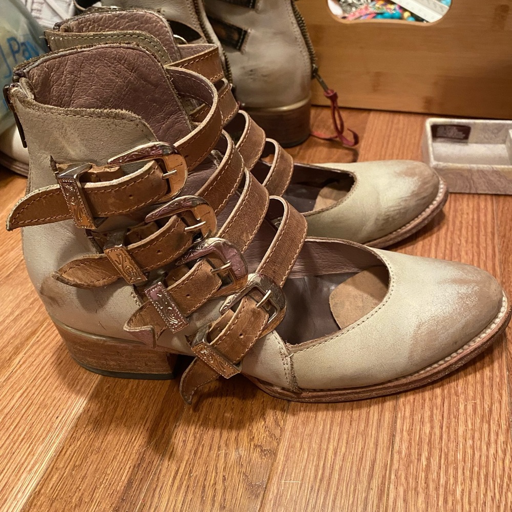 Freebirds Scarlett booties